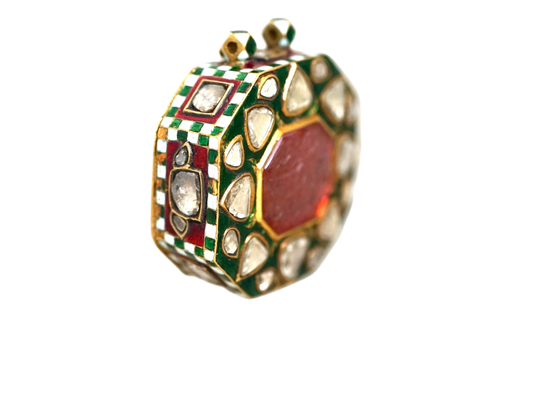 ANTIQUE OCTAGONAL ENAMELLED GOLD CASE, 1750-1800