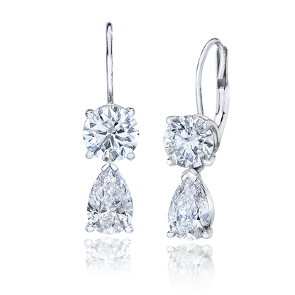 ROUND AND PEAR SHAPE DIAMOND NECKLACE AND EARRINGS