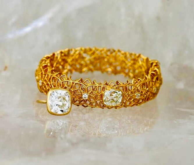 OLD MINE AND HEXAGON CUT DIAMOND BANGLE BRACELET AND RING, 18K GOLD