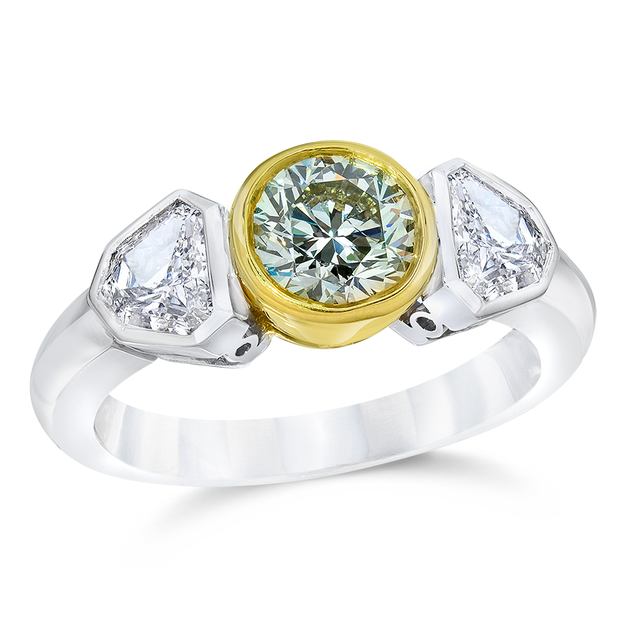 FANCY COLOR ROUND AND SHIELD DIAMOND RING, 18K GOLD