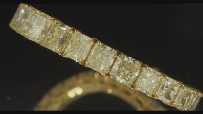 RADIANT CUT FANCY YELLOW DIAMOND BRACELET